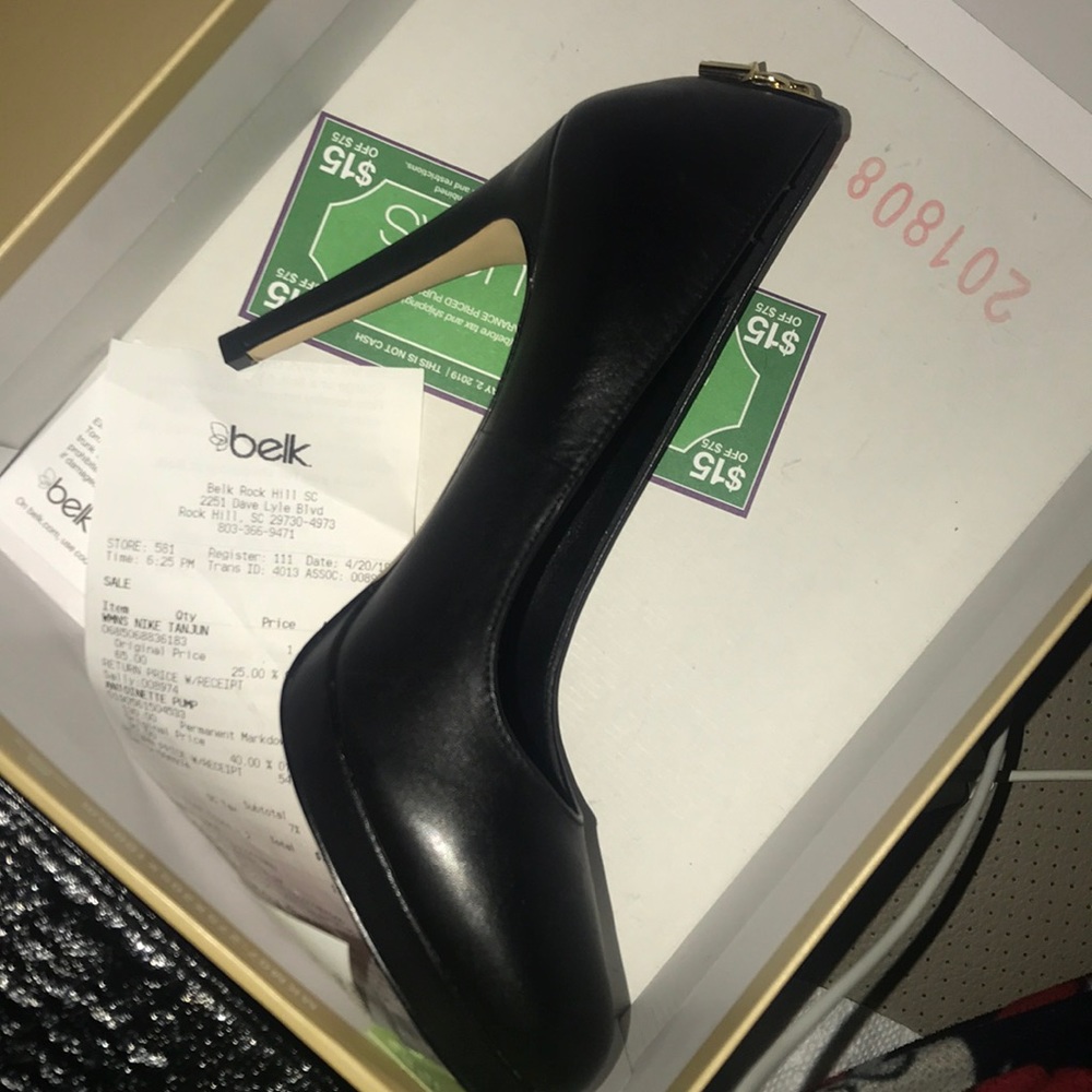 Michael Kors 6.5 never worn with receipts